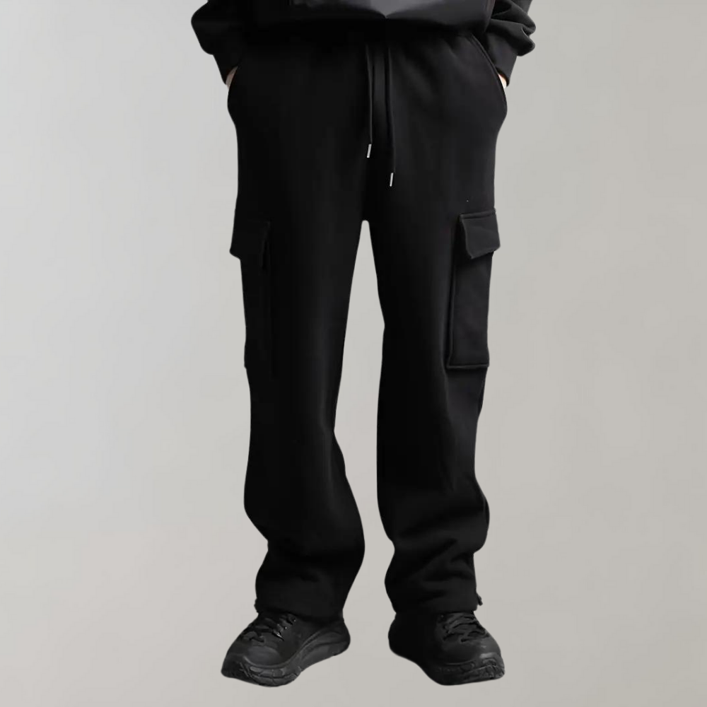 Men’s cargo jogger pants with drawstring waist in black
