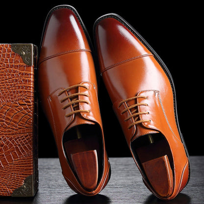 Men’s formal wingtip lace-up shoes in classic black leather