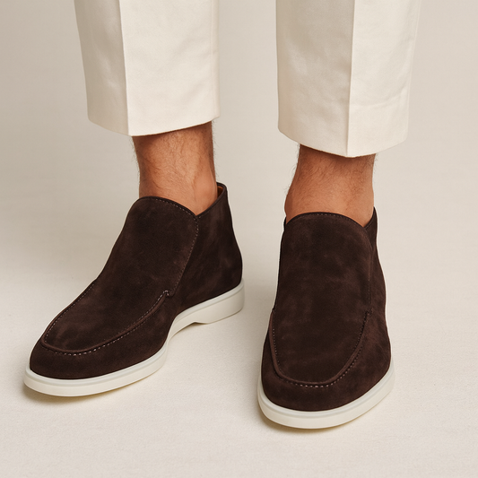 Men’s slip-on loafers with closed back design