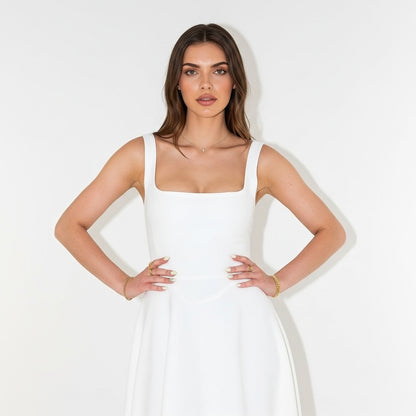 Women’s Maxi Dress Cinched Waist Flowing Silhouette