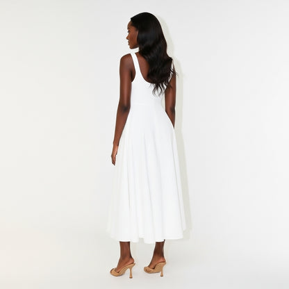 Women’s Maxi Dress Cinched Waist Flowing Silhouette