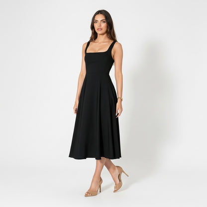 Women’s Maxi Dress Cinched Waist Flowing Silhouette